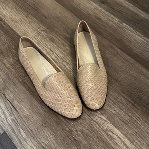 Cream vintage loafers